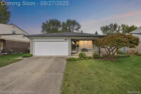 35091 Cavant Dr, Sterling Heights, MI 48310