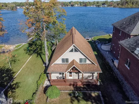 782 Appalachi St, Commerce, MI 48390