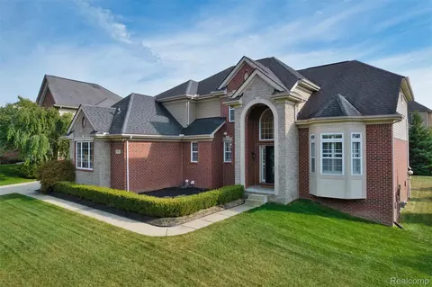 1765 Fenwick Dr, Commerce, MI 48382