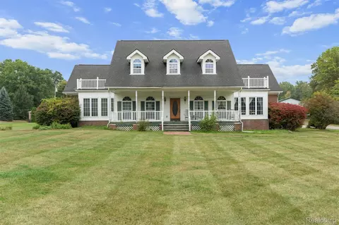 5700 Jankow Rd, Algonac, MI 48001