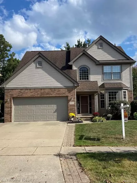 39605 Dorchester Cir, Canton, MI 48188