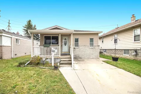 5613 Bedford St, Dearborn Heights, MI 48125