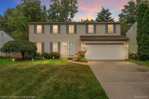 33665 Cadillac St, Farmington, MI 48335