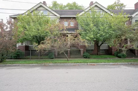 7246 Saint Paul St, Detroit, MI 48214