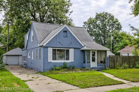 1744 E Madge Ave, Hazel Park, MI 48030