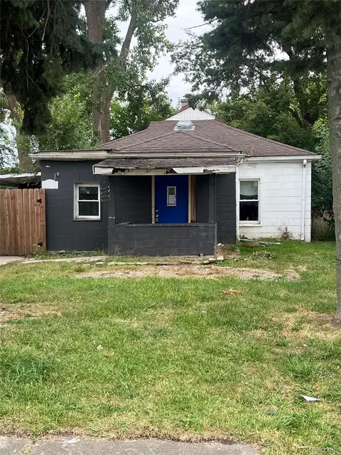28 Bonzanno St, Ecorse, MI 48229