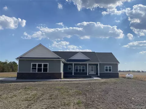 26834 School Section Rd, Richmond, MI 48062