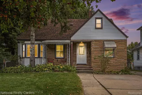 15034 Sumner, Redford, MI 48239