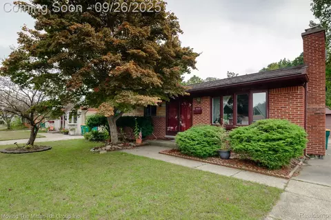 38119 Walnut St, Romulus, MI 48174
