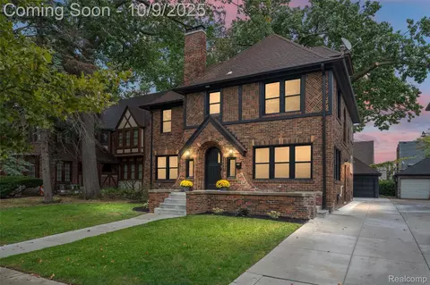 18082 Wildemere St, Detroit, MI 48221