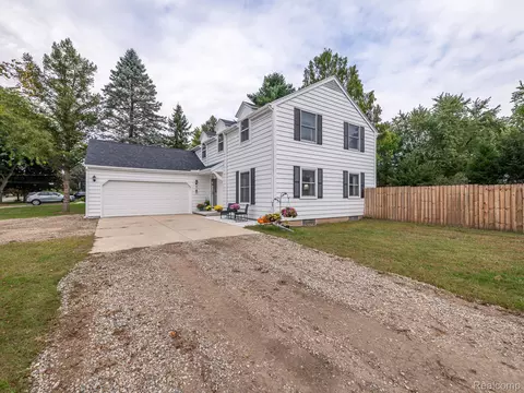 6655 Gove Ct N, Raisin, MI 49286