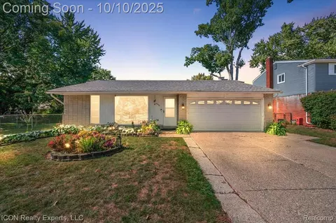 21901 Concord St, Southfield, MI 48076