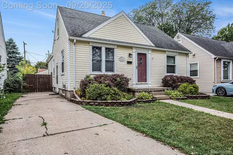 3760 Alice St, Dearborn, MI 48124