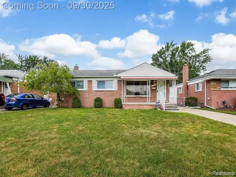 32508 Avondale St, Westland, MI 48186
