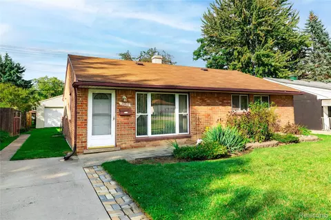 20812 Wick Rd, Taylor, MI 48180