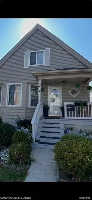 2282 Norwalk St, Hamtramck, MI 48212