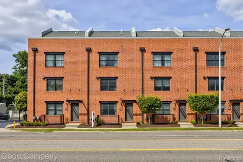 640 W 11 Mile Rd, Royal Oak, MI 48067