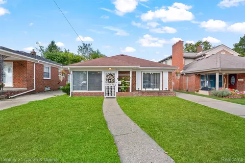 5741 Hubbell St, Dearborn Heights, MI 48127
