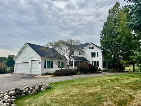 2968 Casey Rd, Metamora, MI 48455