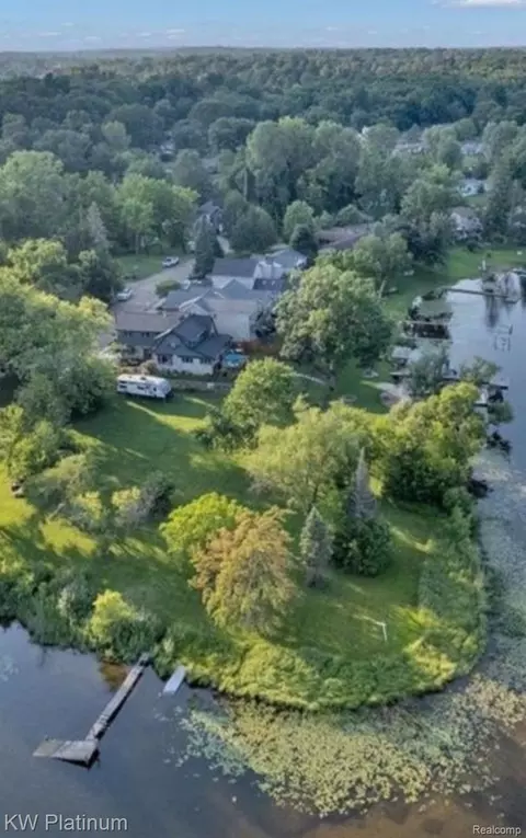 0 Harding Ave Harding Ave, Villageofclarkstoncity_oakland, MI 48346