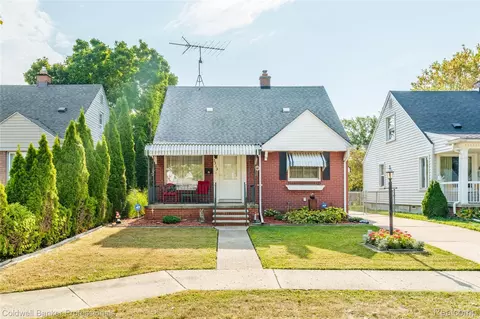 3313 Hollywood St, Dearborn, MI 48124