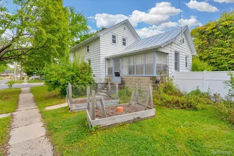 727 W 4th St, Monroe, MI 48161