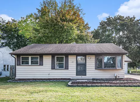 117 Lawton St, Mason, MI 48854