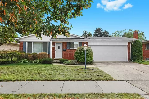 33025 Martin St, Livonia, MI 48154