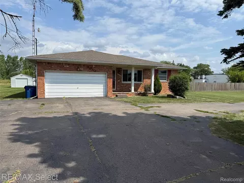 3040 W Hill Rd, Mundy, MI 48507