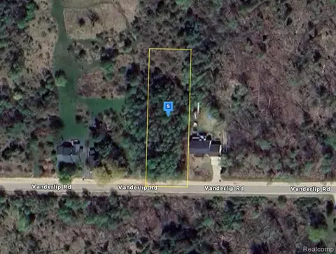 1601 Vanderlip Rd, East Bay, MI 49686