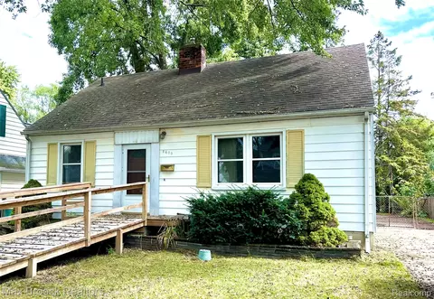 2400 Cummings Ave, Berkley, MI 48072