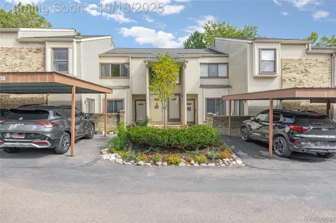 20730 Taft Rd, Northville, MI 48167