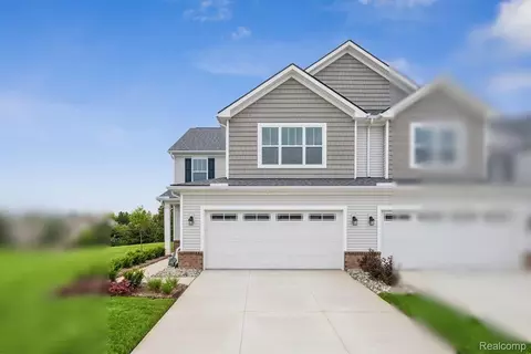 1501 Salt Springs Dr, Saline, MI 48176