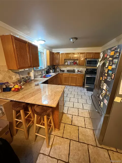Kitchen - 44994 Sondra Dr, Van Buren, MI 48111 photo 2 of 4