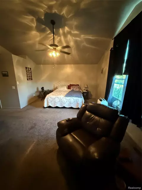 Bedroom - 44994 Sondra Dr, Van Buren, MI 48111 photo 2 of 10