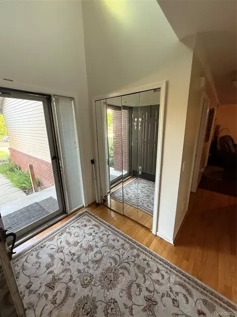 Entry Way - 44994 Sondra Dr, Van Buren, MI 48111 photo 2 of 8