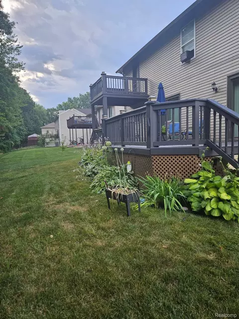 Exterior - 44994 Sondra Dr, Van Buren, MI 48111 photo 12 of 12