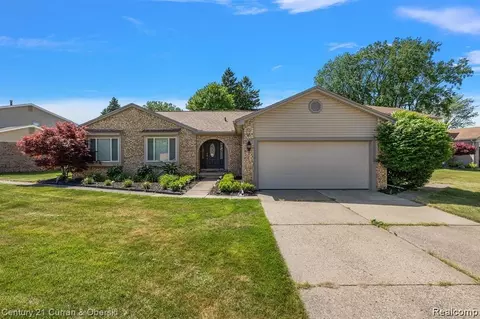 34058 Gable Dr, Livonia, MI 48152