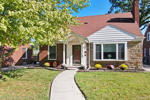 1881 Woodside St, Dearborn, MI 48124