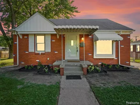 6555 Merriman Rd, Garden City, MI 48135