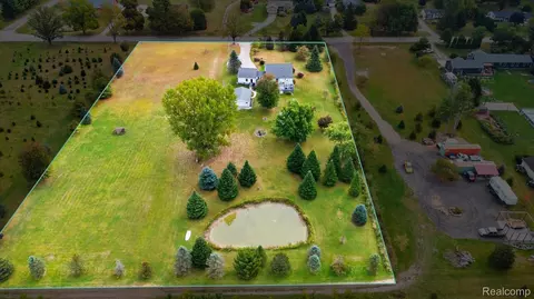625 Fowlerville Rd, Fowlerville, MI 48836