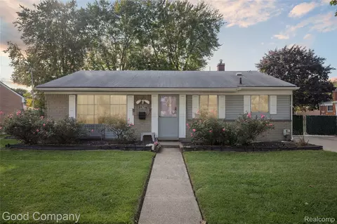 33187 Fraser Ave, Fraser, MI 48026