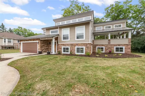 5322 Clintonville Rd, Independence, MI 48346