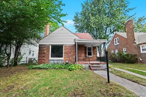 630 W Troy St, Ferndale, MI 48220