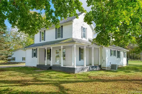 5430 E Columbia Rd, White Oak, MI 48892