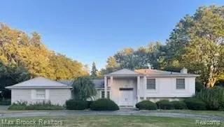 3781 Quarton Rd, Bloomfield Township, MI 48302