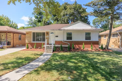 23041 Marlow St, Oak Park, MI 48237