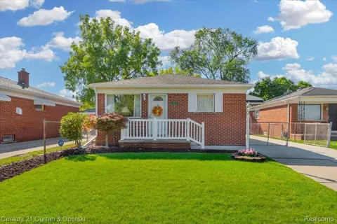 489 River Ct, Lincoln Park, MI 48146