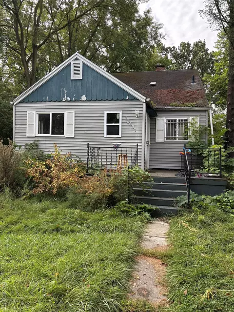 19431 Lyndon St, Detroit, MI 48223