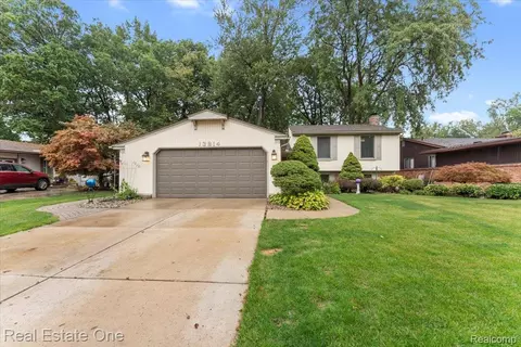 13814 Heritage St, Riverview, MI 48193